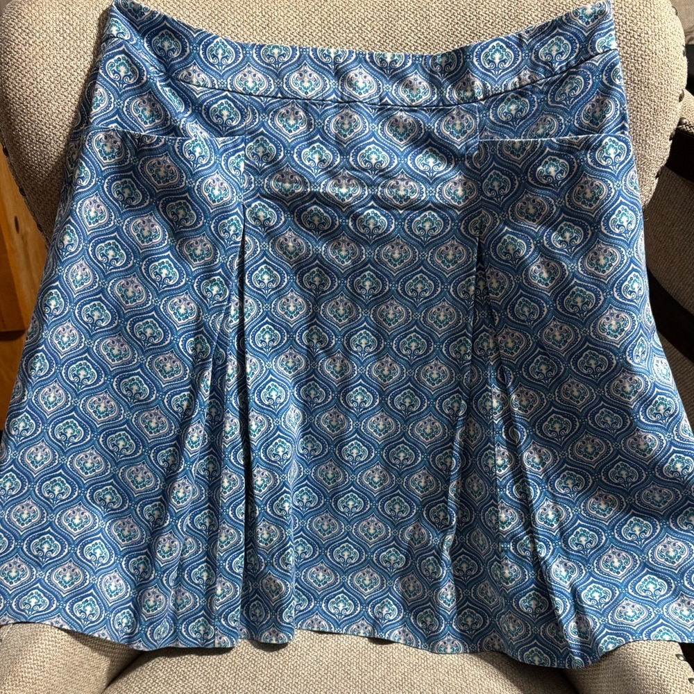 Blue and White Patterned A-Line Pleated Skirt